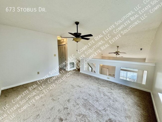 Building Photo - 673 Stobus Dr