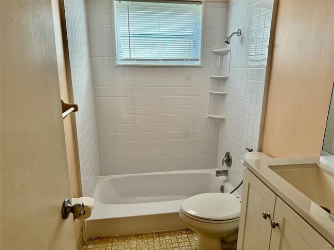 Building Photo - 11461 NW 38th St