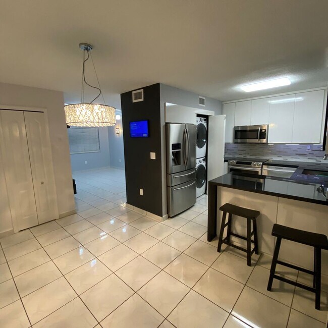 Primary Photo - 17324 NW 74th Ave