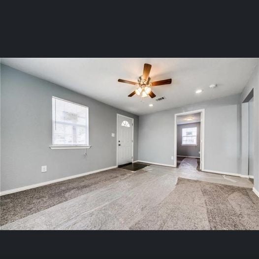 Building Photo - 5136 Bourquin St