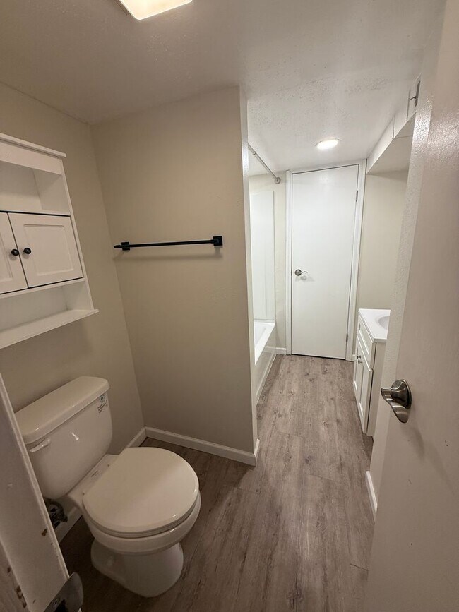 Building Photo - Cute 3 Bed/2 Bath Home Audubon area