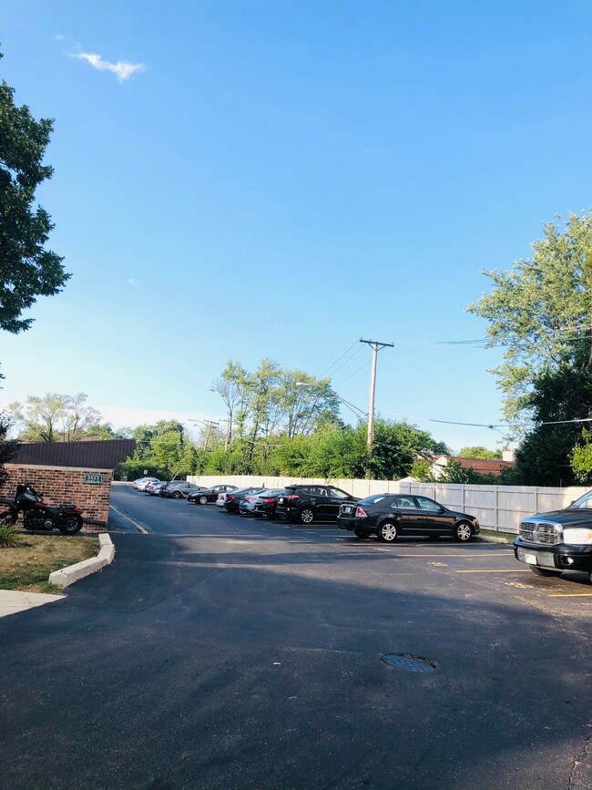 Building Photo - 3531 Central Rd