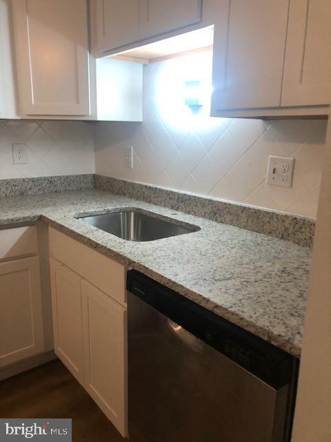 Building Photo - 3500 Kingsley Ct