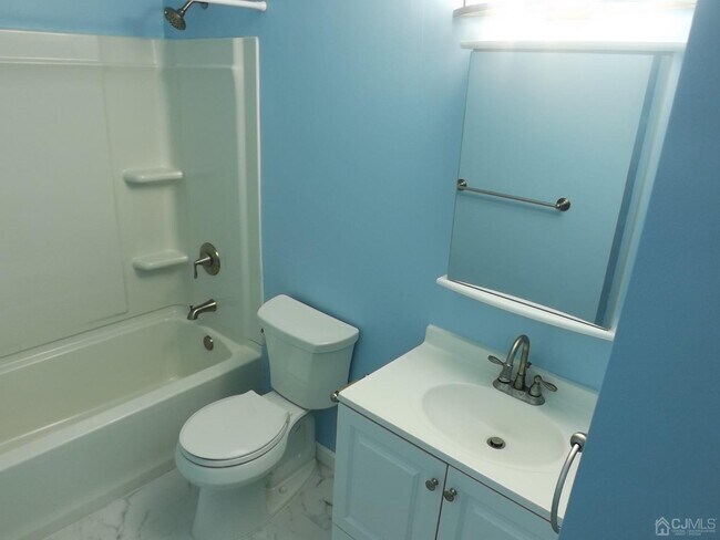 Building Photo - 5023 Ravens Crest Dr