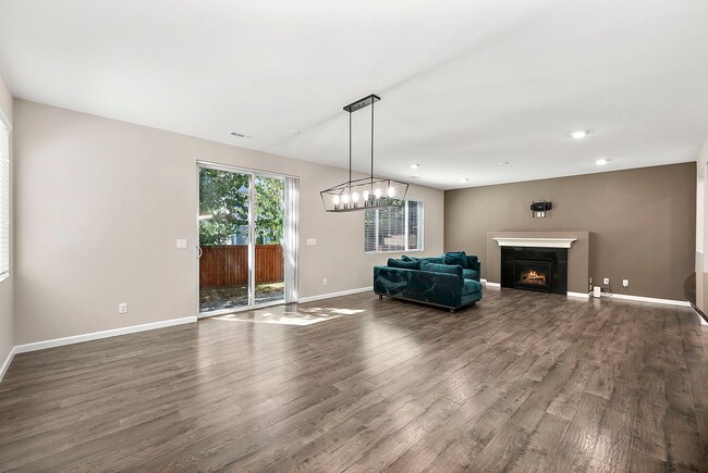 Building Photo - Lacey/Hawks Prairie 4 bedroom 2381 SF home...