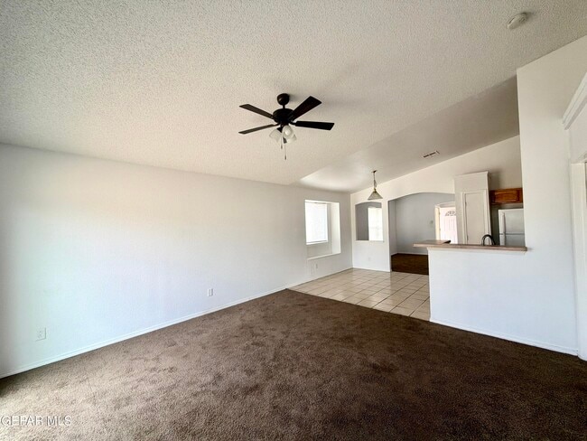 Building Photo - 12501 Sombra Fuerte Dr