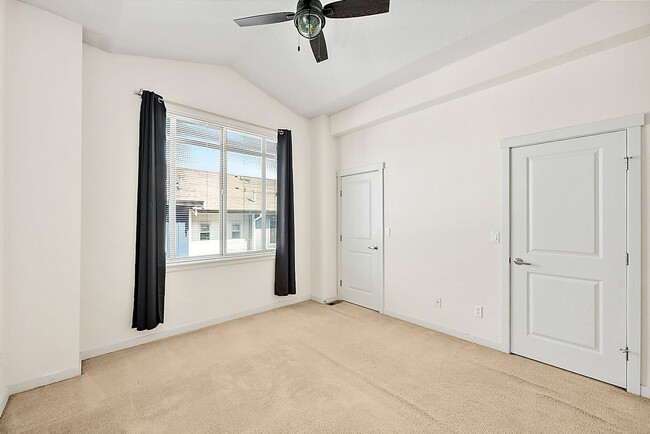 Building Photo - Modern 3-Story Tacoma Condo – Downtown Cit...