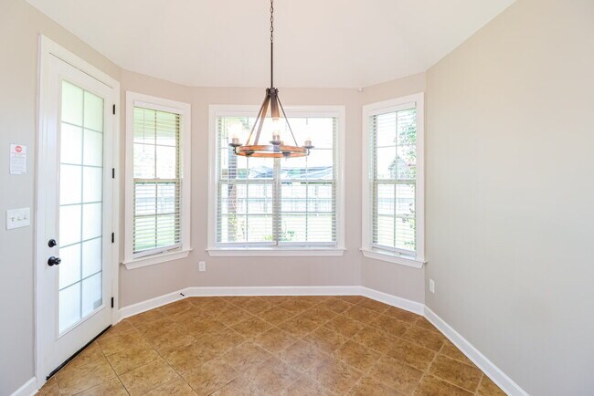 Building Photo - 155 Acadis Cir