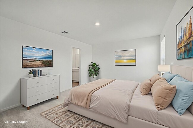 Building Photo - 6315 Linden Leaf Dr