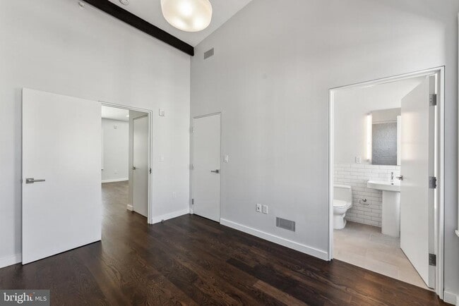 Building Photo - 3214 M St NW