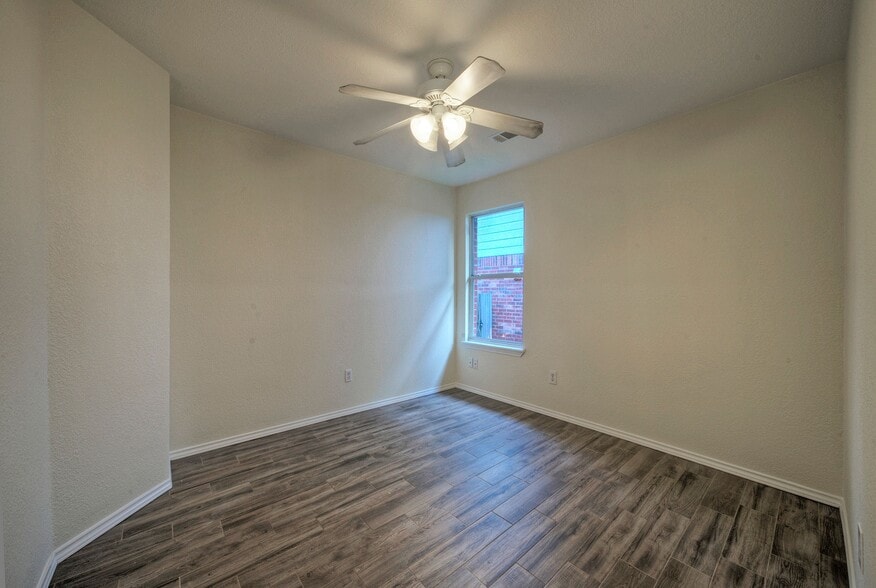 Building Photo - 12105 Rosita Ct