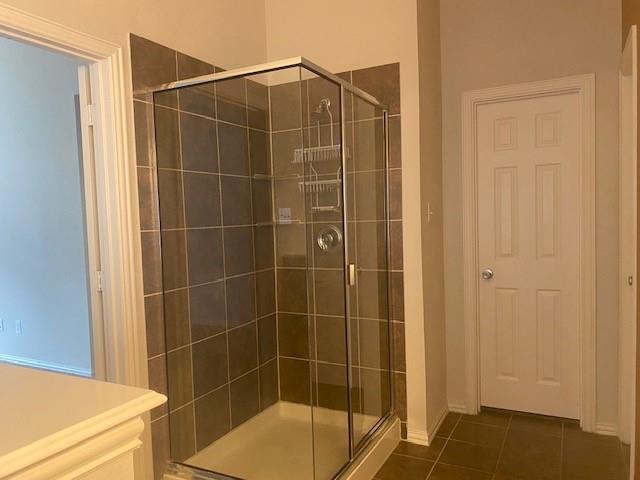 Building Photo - 2712 Lake Ridge Dr