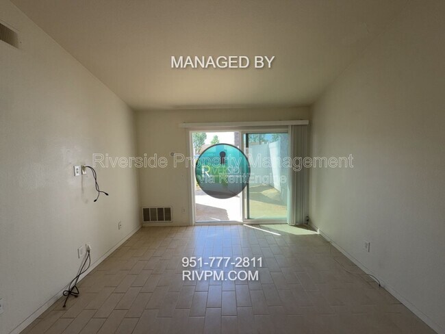 Building Photo - 9505 Arlington Ave