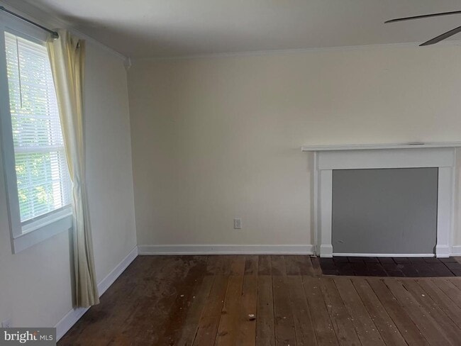 Building Photo - 940 Ambler Rd