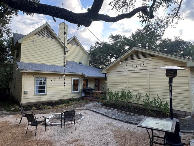 Building Photo - 311 Le Grande Ave