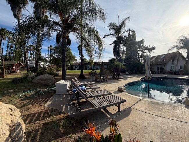 Building Photo - 28320 Serenity Path