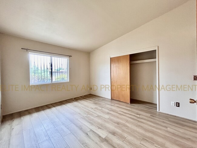 Building Photo - 3215 N Cherry Ave