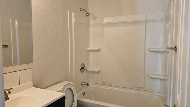 Building Photo - 1953-1953 S Owyhee St