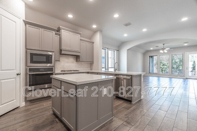 Building Photo - 13915 Runner Way