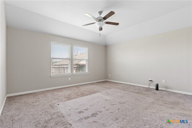 Building Photo - 6117 Verde Dr