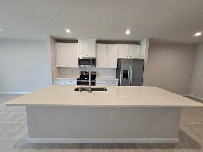 Building Photo - 456 Voltaire Dr