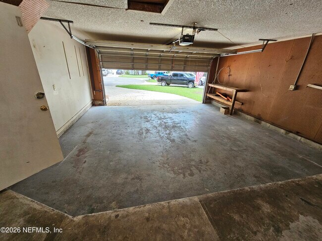 Building Photo - 8176 Kilwinning Ln