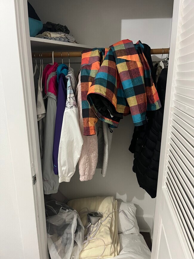 Building Photo - 2506 N Alder St