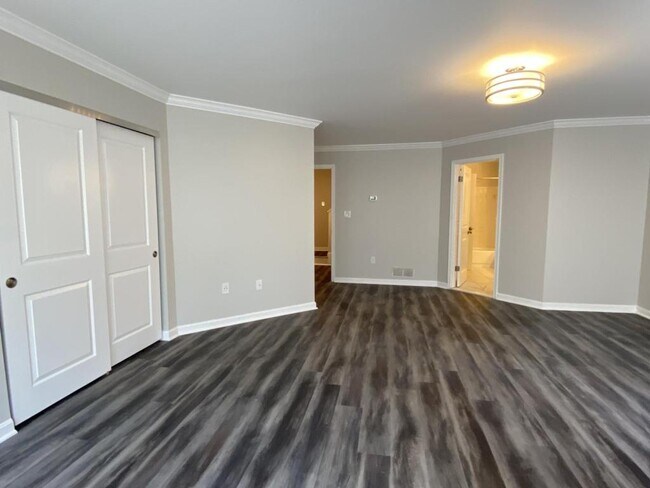 Building Photo - 8802 Gilly Way