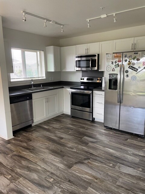 Building Photo - 801 Kakala St