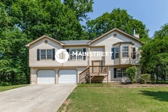 Building Photo - 4 Bedroom Pet-Friendly Home in Lawrenceville, GA with Main Street Renewal