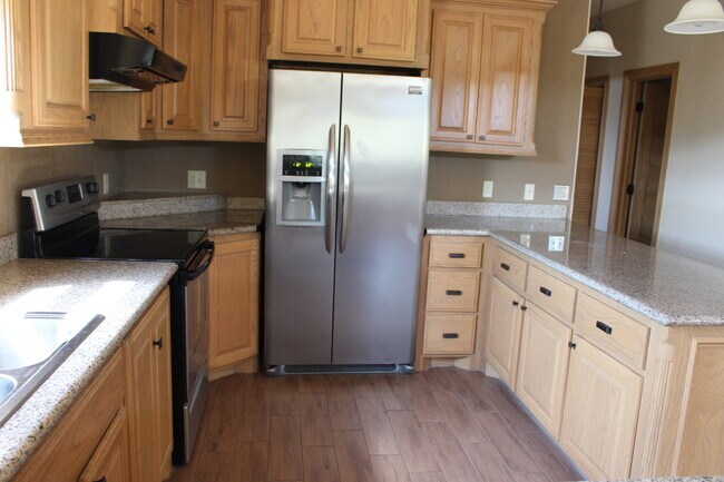 Building Photo - Beautiful home in Medicine Park !!