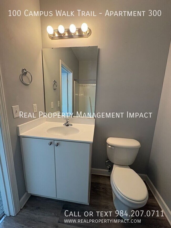 Building Photo - 100 Campus Walk Trl