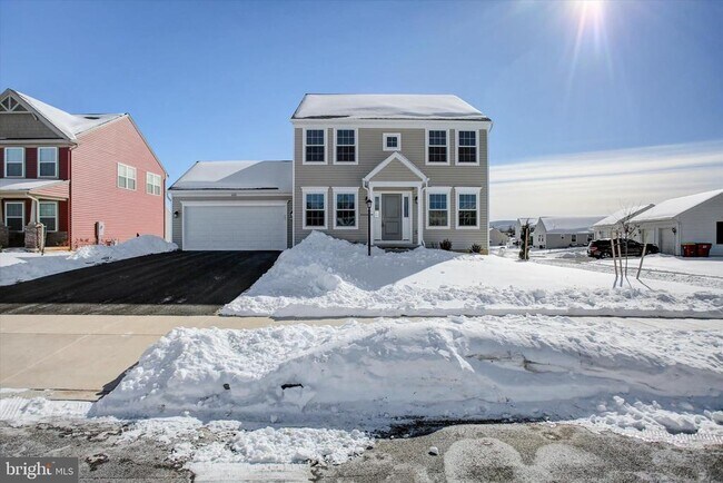 Building Photo - 601 Exeter Ln