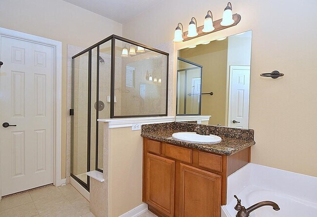 Building Photo - 1737 Aden Mist Dr