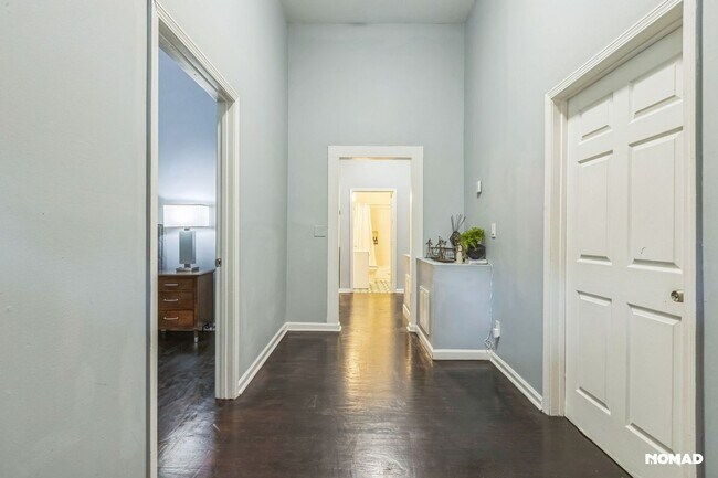 Building Photo - Spacious 4BR House in Atlanta