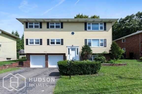 NOW AVAILABLE! - 85 ROCK RD Unit 2, Hawth... - NOW AVAILABLE!  - 85 ROCK RD Unit 2, Hawth...