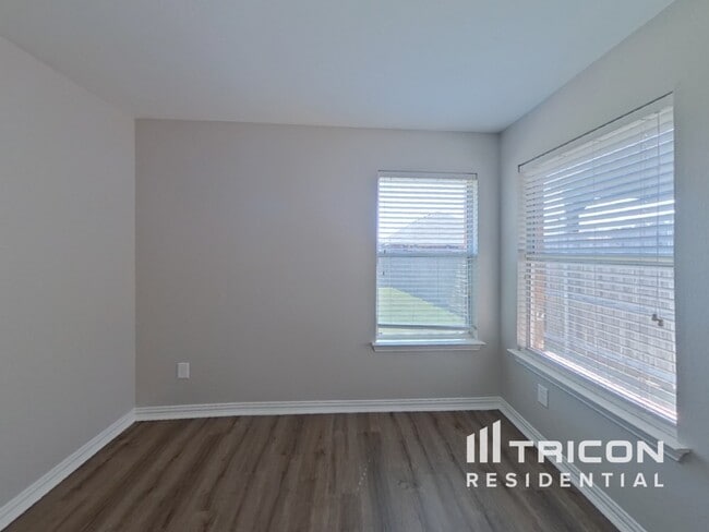 Building Photo - 7814 Longbow Ln