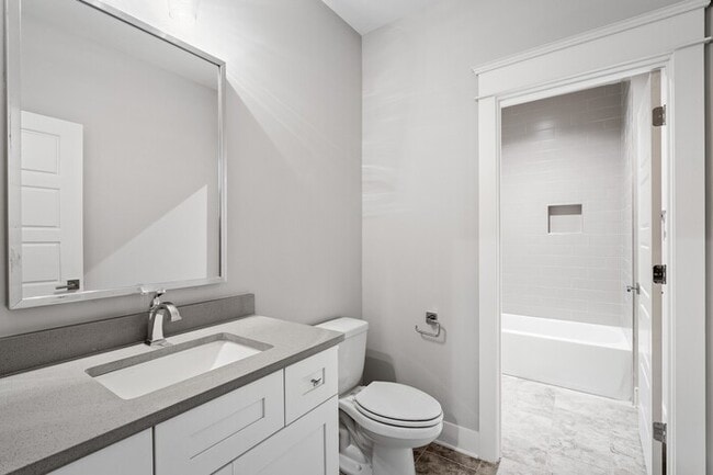 Building Photo - 501B Waycross Dr