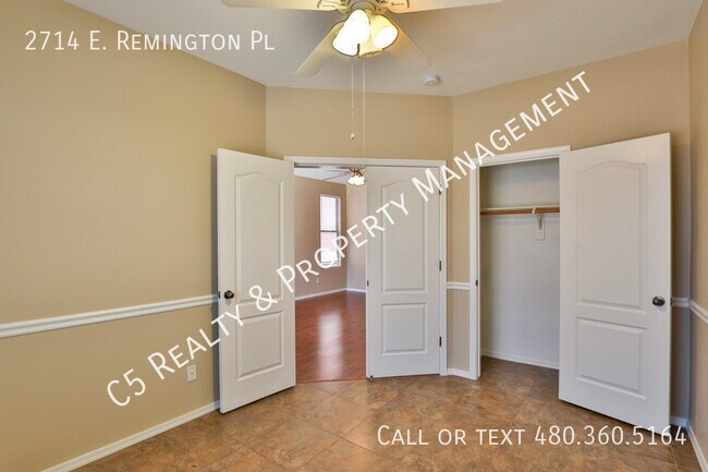 Building Photo - 2714 E Remington Pl