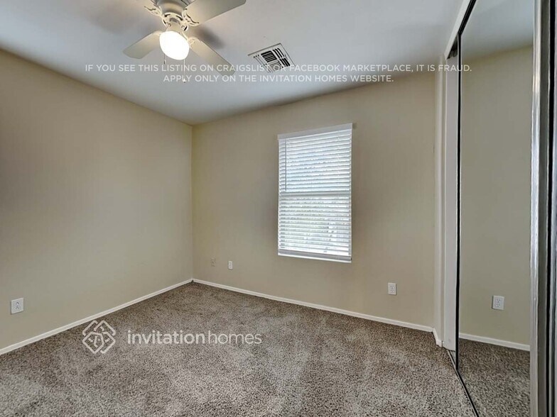 Building Photo - 11166 W McKinley St