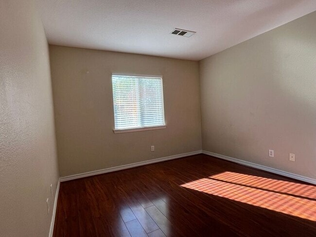 Building Photo - 31807 Empresa Cir