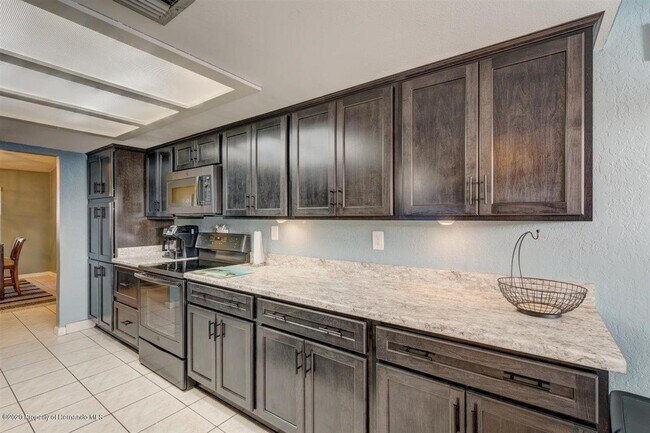 Building Photo - 4136 Camelia Dr