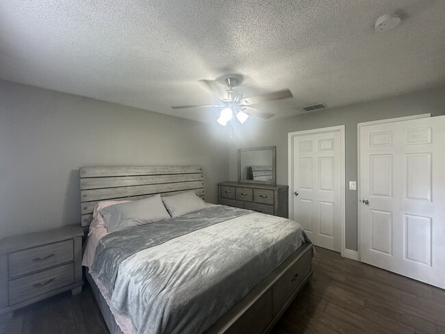 Building Photo - 37 Sawfish Ct