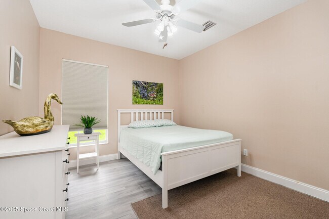 Building Photo - 3897 Peacock Dr