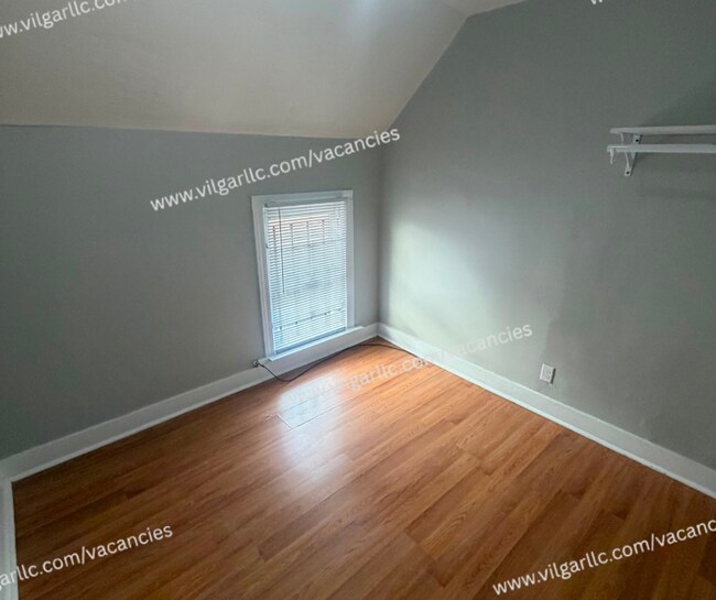 Building Photo - 4926 Olcott Ave