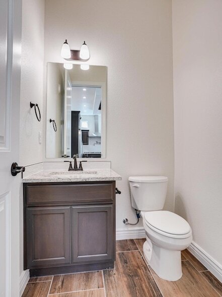 Building Photo - 392 Frodsham St