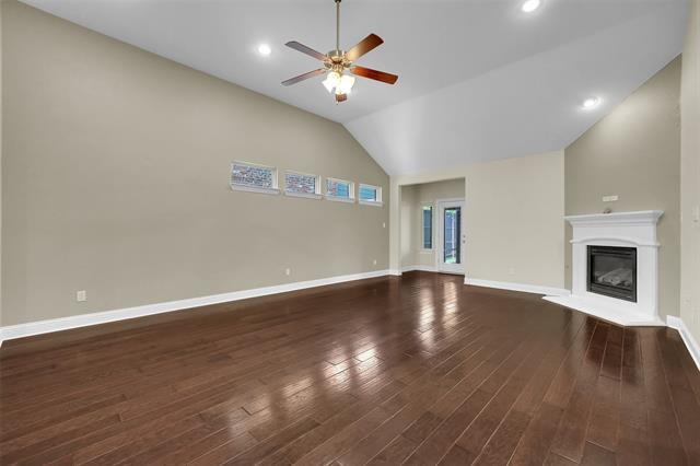 Building Photo - 5805 Zinnia Dr