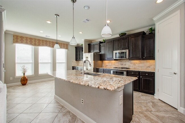 Building Photo - 13123 Hazelwood Hollow Dr