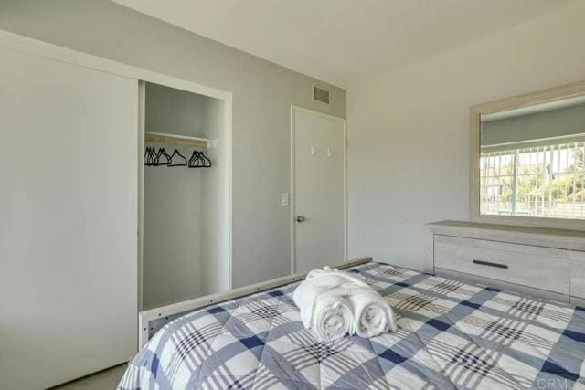 Building Photo - 4075 Johnson Dr