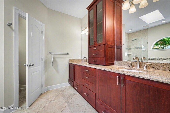 Building Photo - 184 Summerfield Dr